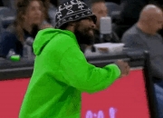 LOL决赛-尼克斯碾压广东队，欧文惊艳四座