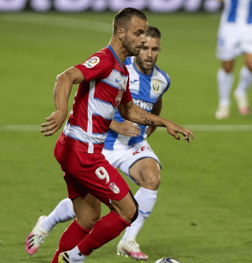 包含巴拉多利德客战告捷，保级火药味浓的词条