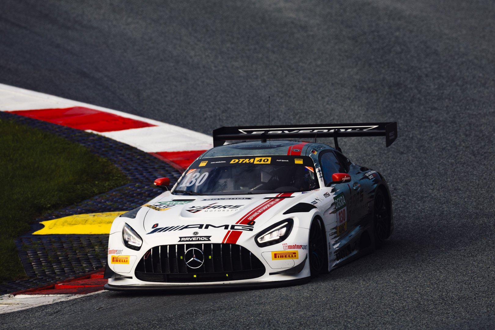 红牛车队横扫哈斯车队，拉塞尔点燃赛场