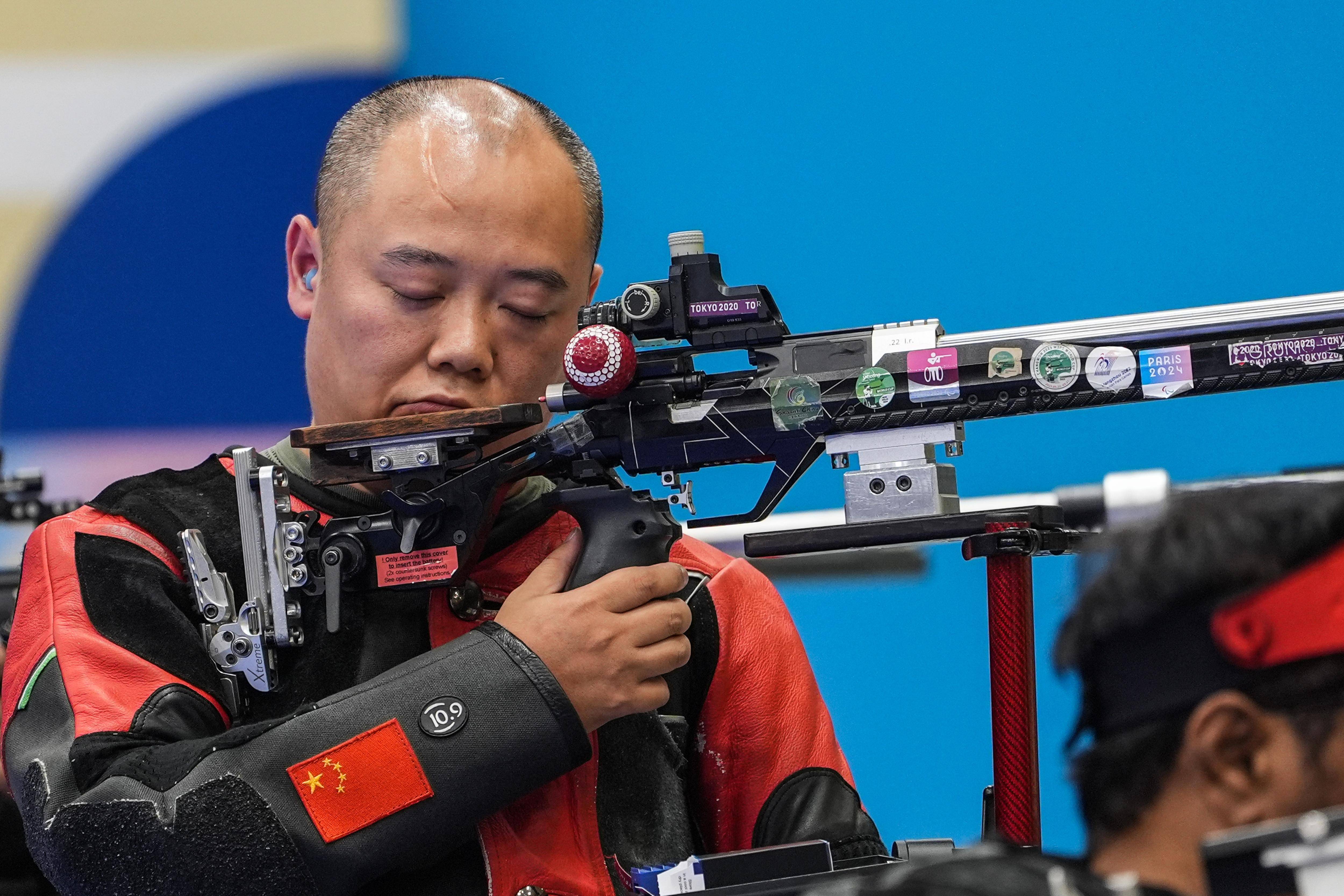 瑞士射击选手稳定发挥,成功晋级决赛 瑞士射击选手稳定发挥,成功晋级决赛
