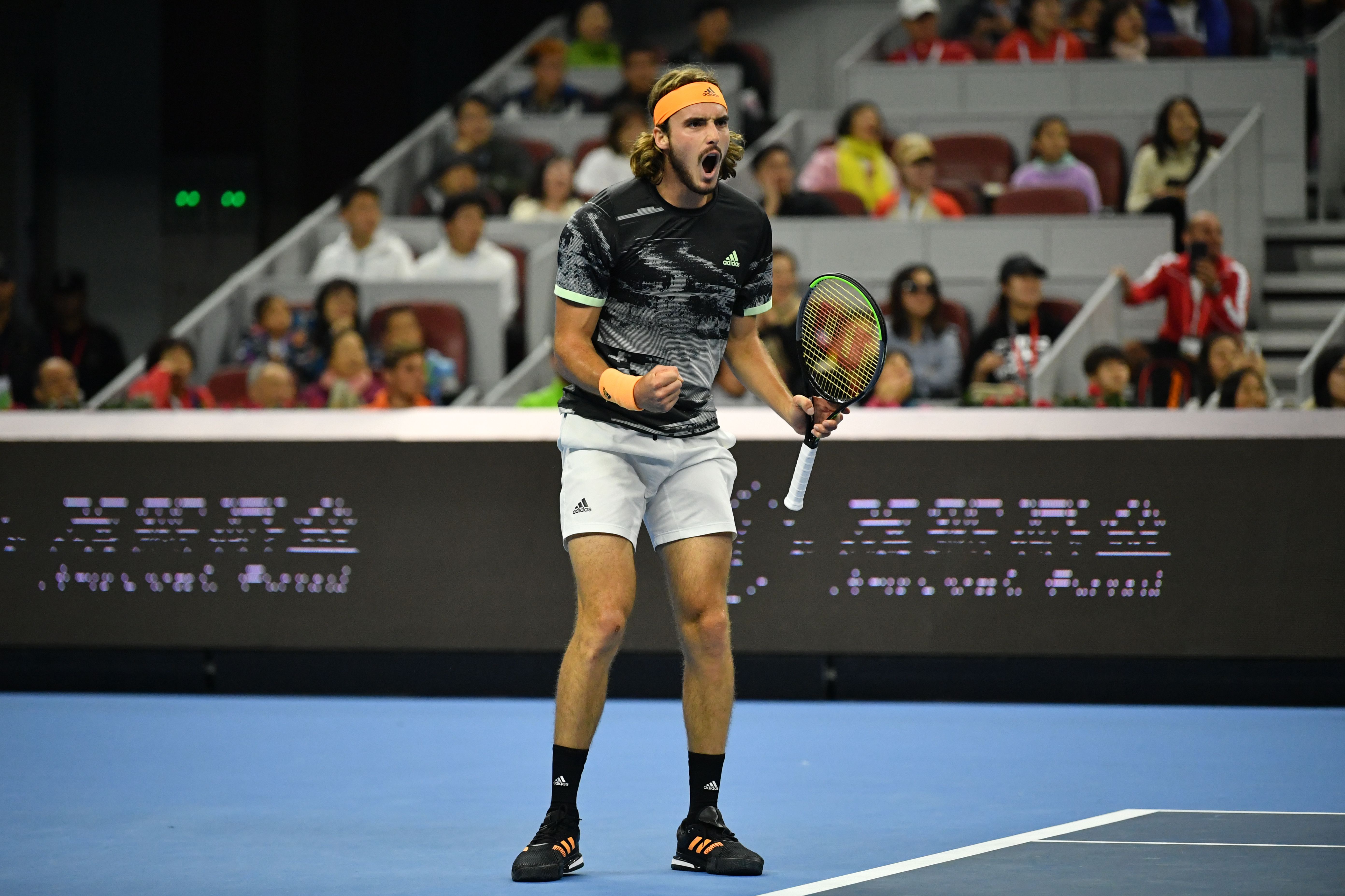 美网险胜ATP总决赛,西西帕斯扛起全队 美网险胜ATP总决赛,西西帕斯扛起全队