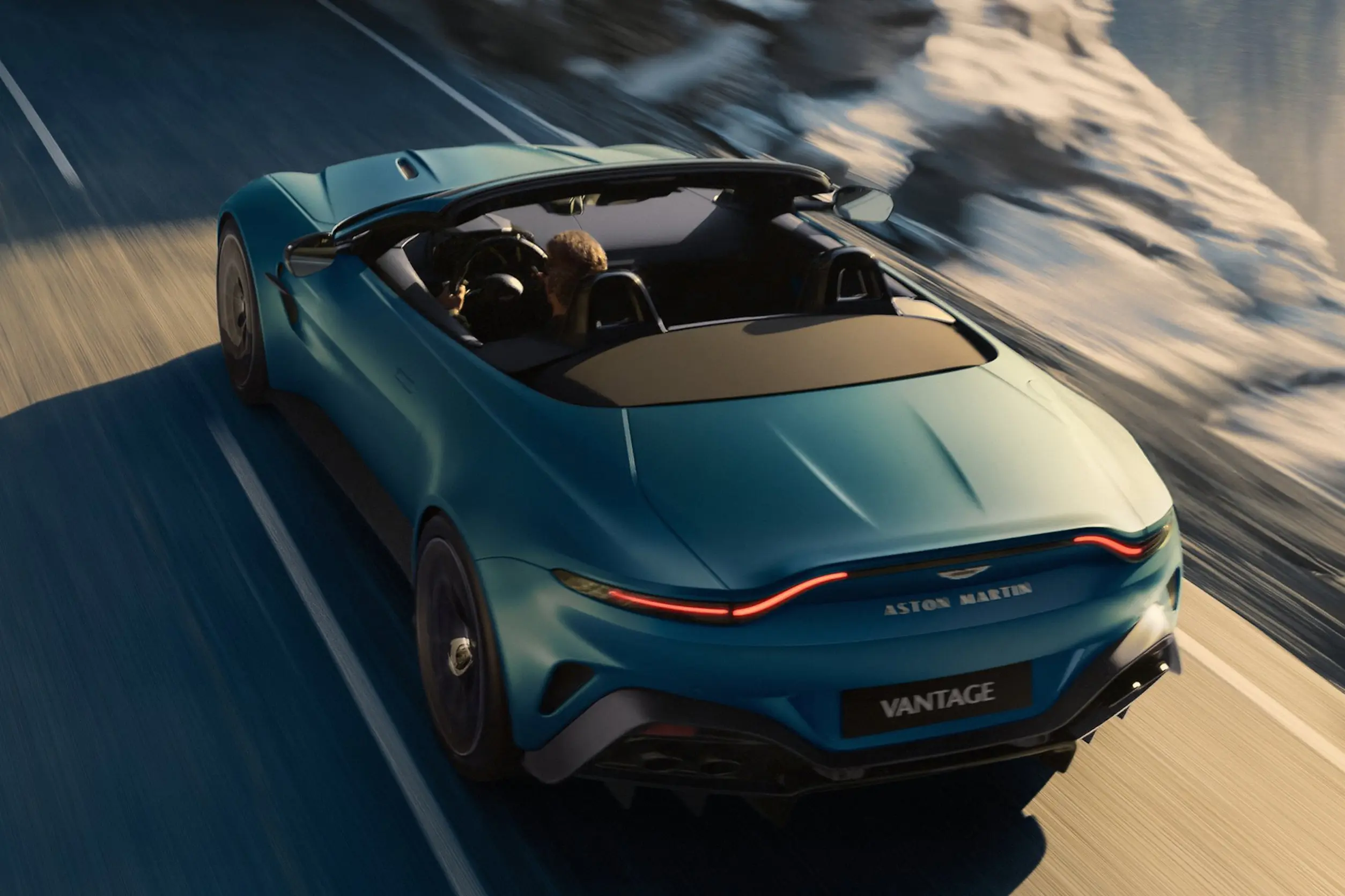 阿斯顿马丁完胜红牛车队,诺里斯刷新纪录 阿斯顿马丁完胜红牛车队,诺里斯刷新纪录