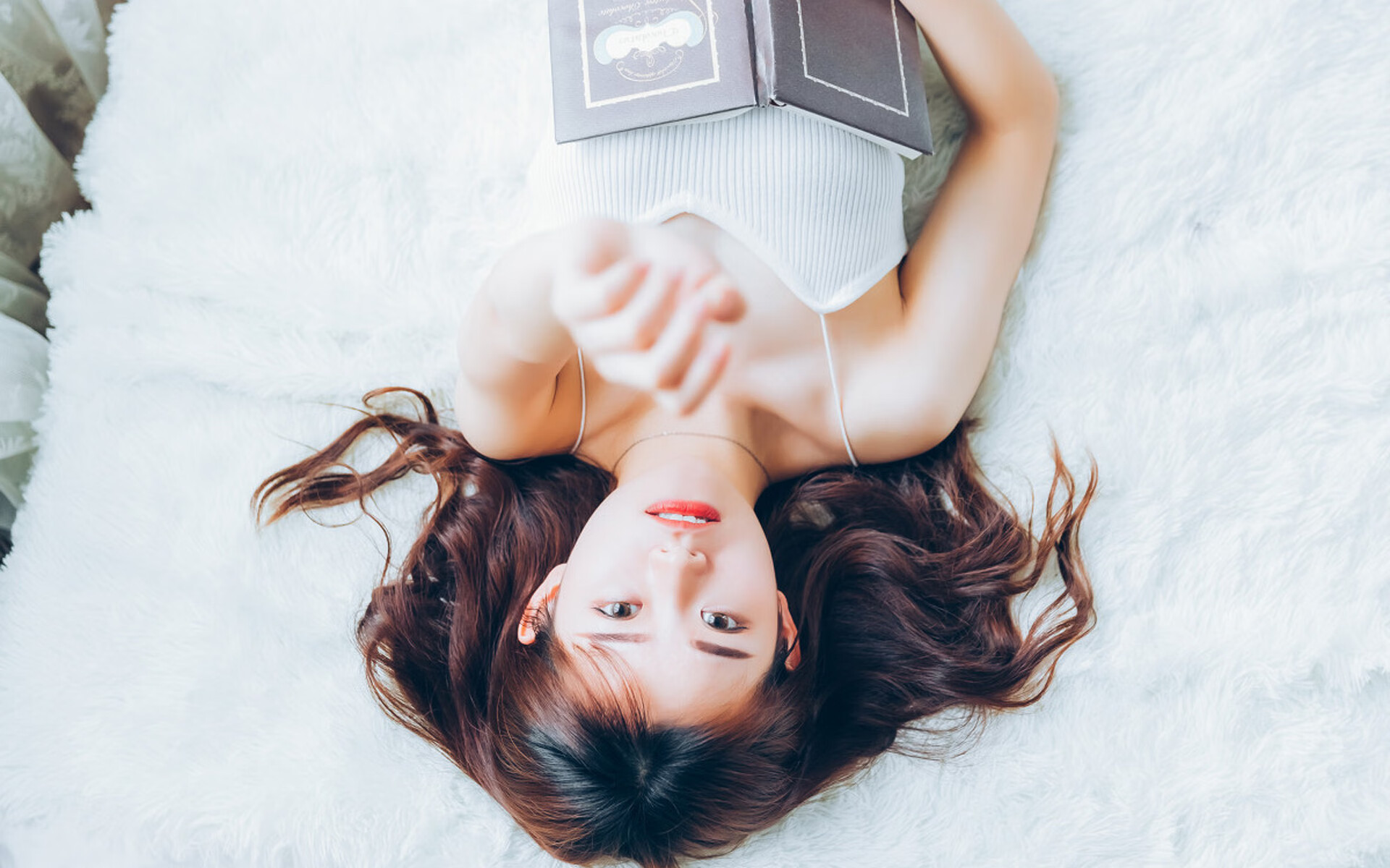 足球双城记,德甲争冠最后冲刺与中超深圳队的生死突围