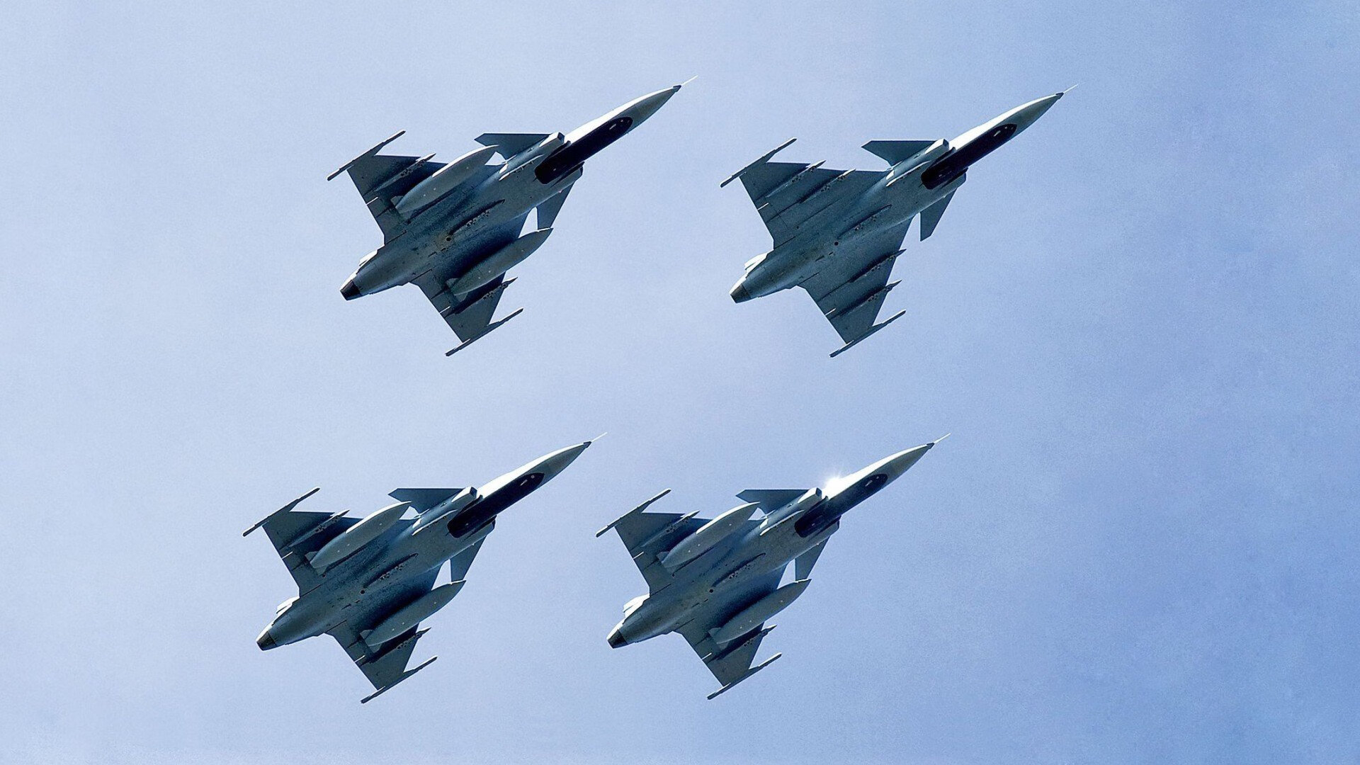 两种哲学，一位终结者，孙兴慜一锤定音破解巴萨节奏困局